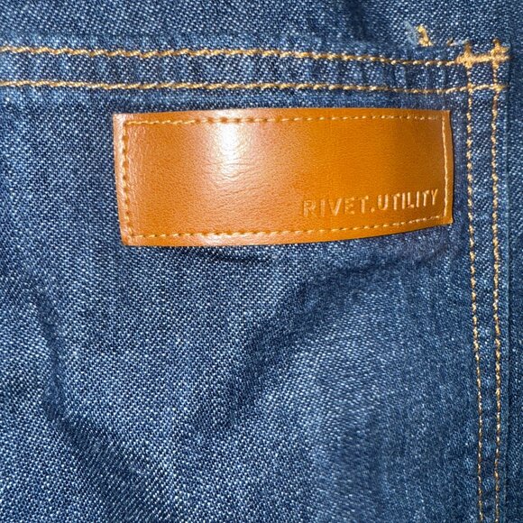 RIVET UTILITY Boyfriend Denim Jumpsuit Size Small Color: Mid denim - Picture 14 of 15